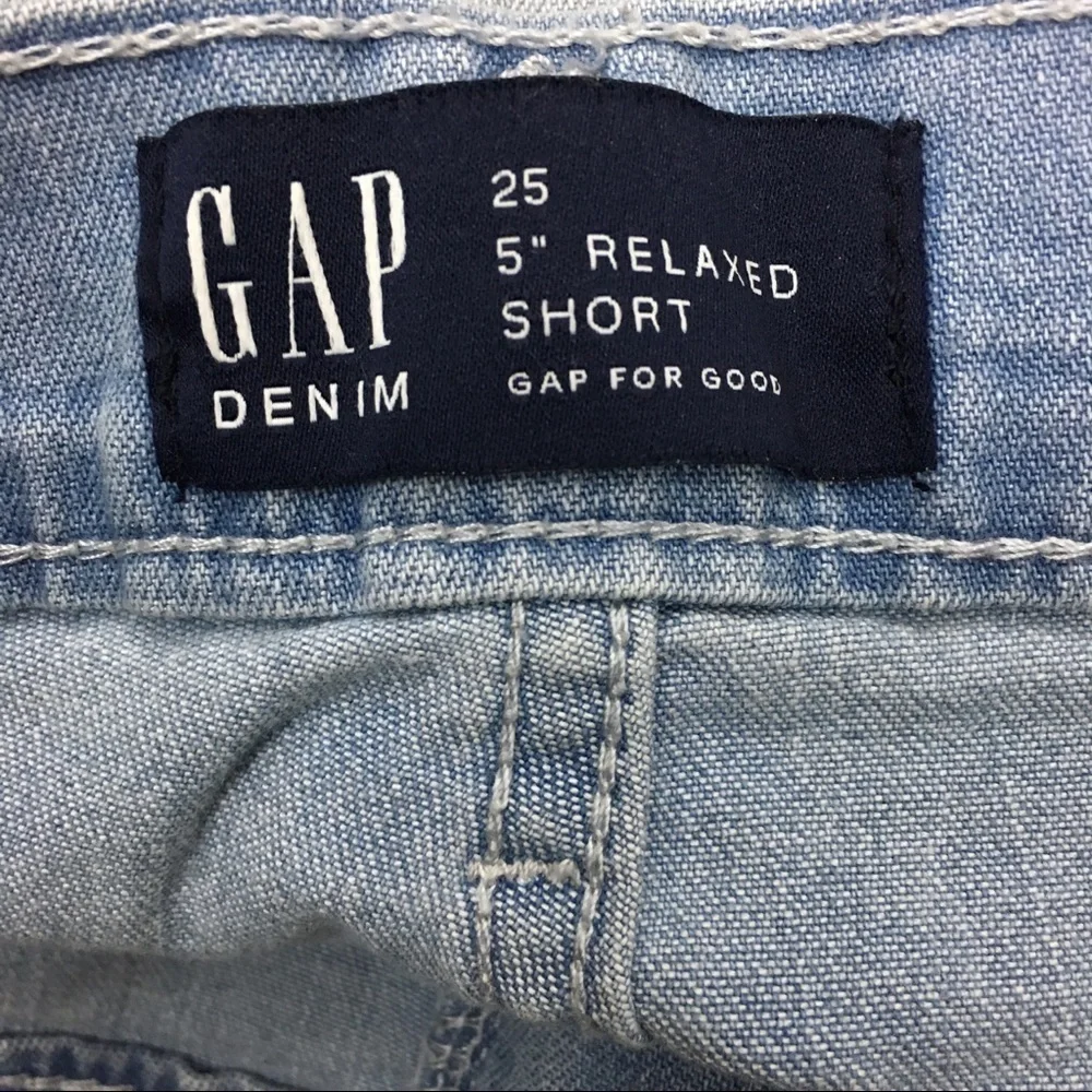 GAP 5” Relaxed Short Jean Shorts Frayed Raw Hem Light Wash Stretch Denim Size 25
